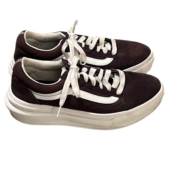 Vans Shoes - Vans Old Skool platform lace up sneakers in wine tasting burgundy